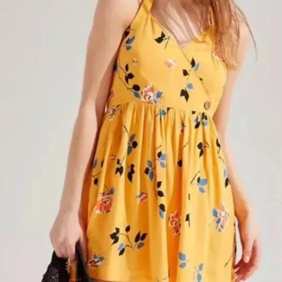 Urban Outfitters Yellow Pippa Floral Halter Mini Dress, Summer Sundress UO - Picture 5 of 12